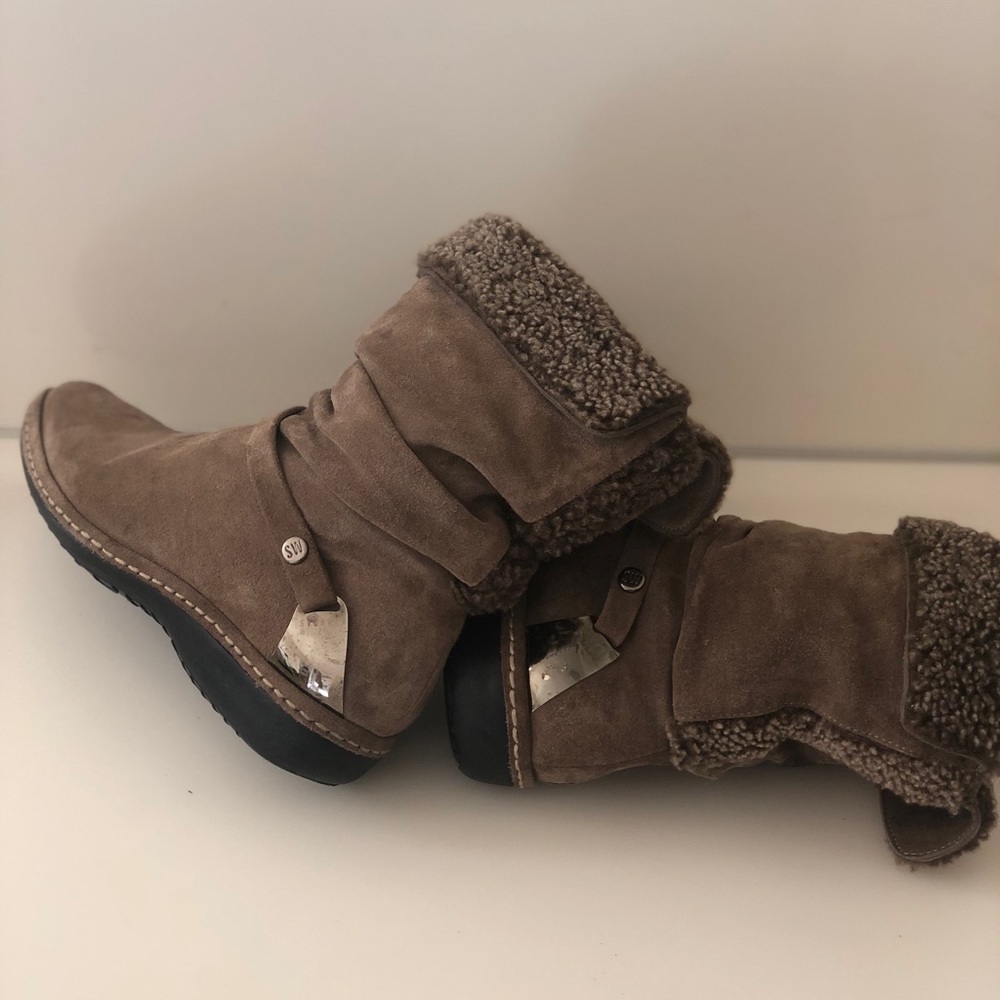 FINAL MARKDOWN✅CHIC STUART WEITZMAN Suede Boot